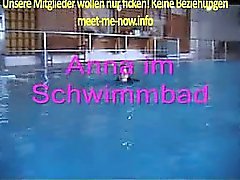 Anna steht auf Sex im Schwimmbad