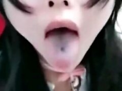 Beautifull chinese slavegirl