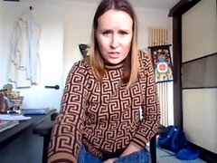 Amateur blonde milf nicole webcam fingers pussy and ass