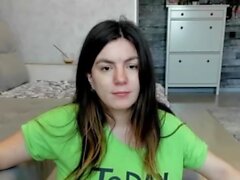 Live brunette camgirl toys masturbation orgasm on webcam