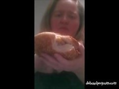 WATCH Hungry BIG TITTIE BBW HOG EATing Messy Cheeseburger