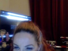 Webcam fun mature brunette with toys cum on cam