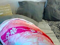 Big boob brunette masturbates on webcam