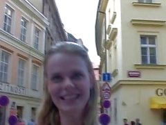 Czech streets Veronika blows dick for cash