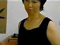 Amateur Japanese Mom Fucked