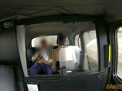 Fraud driver fucked busty whore in a cab