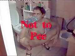 To pee or not to pee with sizzling amateur sluts and their pussy