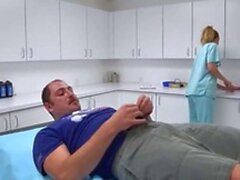 Nurse lends a hand - Sunporno Uncensored